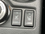【ここがポイント!】運転席と助手席、後部席には寒い冬にはうれしいシートヒーターが装備されております。