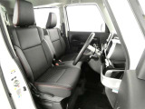 ボディも車内も徹底的にクリーニング済み、抗菌除去済みです。とっても綺麗な室内となっています。