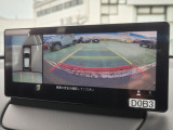 車両の前後左右にある4つのカメラを活用し、センターディスプレイの表示や各種警報音で低速走行時や駐車時に車両周辺の確認を支援し、見えない部分の危険察知をサポートいたします!