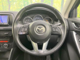 【純正革巻きステアリング】上質な革を使用することで、手にしっかり馴染みとても運転しやすいハンドルです♪