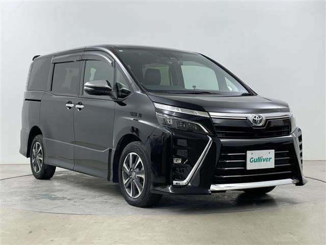 ヴォクシー 2.0 ZS 煌III 4WD 修復歴無し