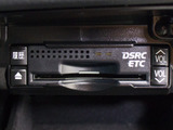 ★ETC(DSRC)が装備されています!!社外品とは違い収まりの良いデザインが人気!高速道路を利用する際は必需品ですよね!!ストレス無く料金所を通過出来ます!!