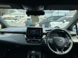 スポティーなデザインのインパネ周りです。全方位で視界が広く、見晴らしも良いので運転しやすいですよ(^_-)-☆