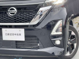 最新式はLEDヘッドランプですね。瞬時に明るい光が夜間の運転をぐっと楽にしてくれますよ。