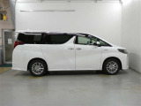 お客様のお車探しを一生懸命お手伝いさせて頂きます!ご要望、ご不明な点・ご質問がございましたら、どうぞお気軽にお問い合わせ下さい!