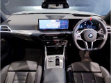 アウトバーンでの走行を見据えたBMWのブレーキシステムはもしもの時にもいち早くマシンを停止してくれます。
