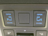 【両側パワースライドドア】スマートキーや運転席のスイッチで後席両側スライドドアの開閉が可能♪電動だから力を入れてドアを開ける必要が無く、小さなお子様でも簡単に開け閉めでき快適です♪