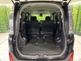積み下ろしのしやすいデッキにはたっぷりと荷物を積み込んでいただけます。遊びから仕事まで、様々なシーンで頼れます♪