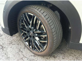 タイヤサイズは225/50R18です