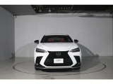 レクサスの厳しい基準とは、まず修復歴の車はございません。初年度7年未満、10万キロ未満など90項目にも及ぶチェックを行い、その基準をクリアした上質なお車だけを展示しております