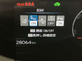 衝突回避ブレーキ機能&車線逸脱警報機能が付いています。