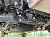 お車を安心してお乗りいただく為には、足回りの定期点検が欠かせません。サービスサポート(有償保証)では無料点検もご提供しており、安心のカーライフをお過ごしいただけるサポート体制が整っています。