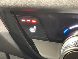 フロント両席にはシートヒーターが付いています!寒い日に便利な装備ですね。