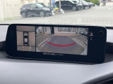 【360&deg;ビューモニター】専用のカメラにより、上から見下ろしたような視点で360度クルマの周囲を確認することができます☆死角部分も確認しやすく、狭い場所での切り返しや駐車もスムーズに行えます。