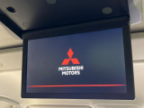 【フリップダウンモニター】大画面モニターで後席でもエンタメをお楽しみいただけます。小さなお子様にも大人気の装備です♪