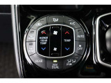 運転席と助手席、それぞれ温度調節ができ、オールシーズン快適なオートエアコンとなっております!