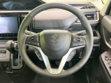 【純正革巻きステアリング】上質な革を使用することで、手にしっかり馴染みとても運転しやすいハンドルです♪
