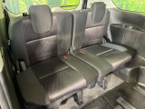 3列目シートはもちろん状態良好☆大人でもゆったりと座って頂けますので、大人数でのお出かけもラクラクです♪ご家族で、気の知れた仲間で、ドライブに行くのが楽しみですね♪