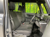 運転席シート廻りは使用感も少なく、良好な状態となっています。丁寧に使われていたことがよくわかりますね。