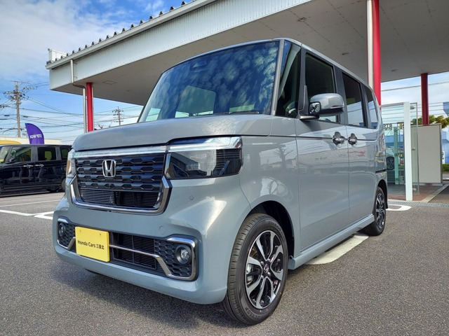 N-BOXカスタム コーディネートスタイル モノトーン 