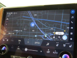 メーカー装着のディスプレイオーディオを装備しております。