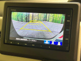 【バックカメラ】駐車時に後方がリアルタイム映像で確認できます。大型商業施設や立体駐車場での駐車時や、夜間のバック時に大活躍!運転スキルに関わらず、今や必須となった装備のひとつです!