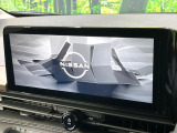【メーカー純正ナビ】インテリアに溶け込むスタイリッシュな「専用設計」メーカーナビを装備♪視認性や操作性など基本性能にも優れ、より上質なカーライフをお楽しみいただけます。