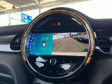 安心のバックカメラ+前後コーナーセンサー!