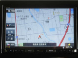 ナビゲーションを装備。タッチパネル式で使い易く、お出かけも楽々です♪