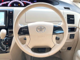 運転席シート廻りは使用感も少なく、良好な状態となっています。前オーナー様が丁寧に使っていたことがよくわかりますね。