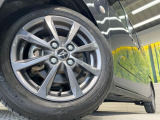 【純正14インチアルミホイール】外観にマッチした純正アルミホイールを装着しております。各種社外アルミホイールや、スタッドレスタイヤも取扱いしております。是非ご相談ください♪