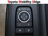 駐車時に便利なスマ-トキ-連動オ-ト格納式ドアミラーを装備しています。施錠すると自動的にドアミラーを格納する便利な機能です!