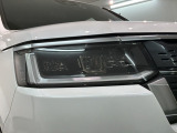 LEDヘッドライトは、点灯の瞬間から最大光量を発揮し、突然暗くなるトンネルなどでの安定感を高めます。