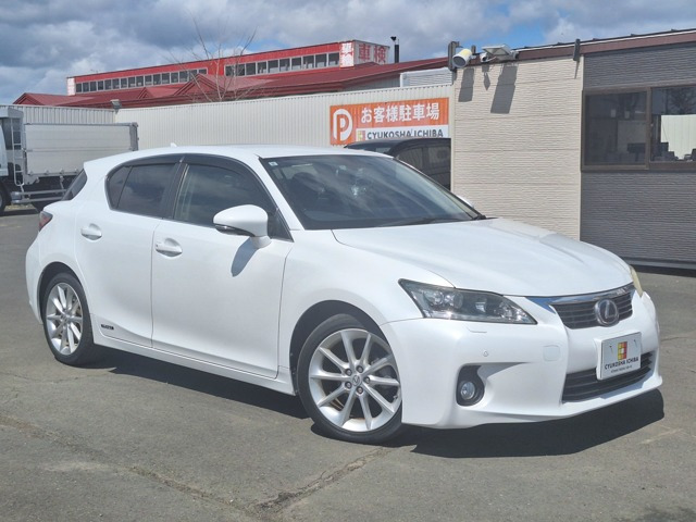 CT 200h バージョン C 地デジ バックカメラ ETC
