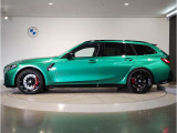【XDrive】強大なパワーをXdriveシステムが瞬時に理想的な可変配分を行い、かつてない安心・快適・スポーティな走りを約束します。走行状況に応じてトルク配分を最適化してくれる優れものです!