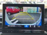 バックカメラ付きで車庫入れも安心