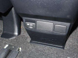 アウトドアが更に楽しめる♪車内外で1500Wまでの家電品が使える装備で、車内外でコーヒーメーカーや湯沸かしポット、簡易電子レンジなどが使えますよ(*^-^*)