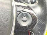 【クルーズコントロール】高速道路もラクラク走行。アクセルを離しても一定速度で走行ができ、長距離運転時の負担を軽減!加速・減速も簡単なスイッチ操作で調整できます。