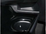 最近では、当たり前の両側スライドドア。チャイルドシートを2つ付けるときなどは、やっぱり両側にドアがあると便利なんですよね。