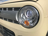 HIDヘッドランプつきです。