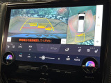 【パノラミックビューモニター】専用のカメラにより、上から見下ろしたような視点で360度クルマの周囲を確認することができます☆死角部分も確認しやすく、狭い場所での切り返しや駐車もスムーズに行えます。