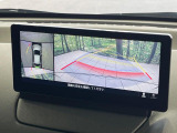 【360&deg;ビューモニター】専用のカメラにより、上から見下ろしたような視点で360度クルマの周囲を確認することができます☆死角部分も確認しやすく、狭い場所での切り返しや駐車もスムーズに行えます。