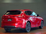 【CX-60】ドライビングエンターテインメントSUV。走ることの感動が感じられるクルマを目指し、五感で感じるクルマとの一体感と、心に響くエンジンサウンドと変速のリズムをつくり込みました。