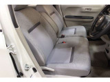 運転席です。ベンチシートになります。