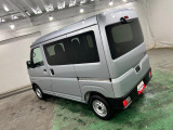 車種は決めていないけど色はシルバーと決めている、というお客様もおられるほど固定ファンの多いシルバーボディ。なにせ手入れが楽です(^^♪