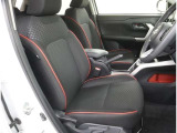 乗り降りがしやすい運転席助手席