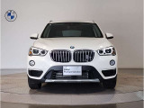 【キドニーグリル】BMWは約90年もの間、ほぼ全ての車両にひと目でBMWだと分かるこの特徴的なフロントグリルが備えられ、デザイン・アイコンとして親しまれてきました。