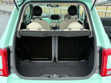 日常では十分なリヤラゲッジスペース。分割可倒リヤシートだから便利に使えます。