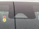 【トヨタセーフティセンス】走行中に前方の車両等を認識し、衝突しそうな時は警報とブレーキで衝突回避と被害軽減をアシスト。より安全にドライブをお楽しみいただけます。