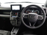 運転席廻りです。